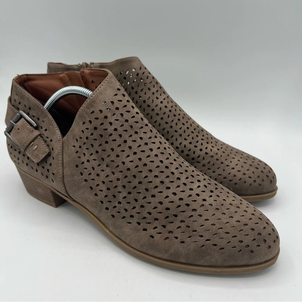 Indigo Rd Vegan Leather Perforated Ankle Boots Chai Women’s Size 9 M Tan Taupe